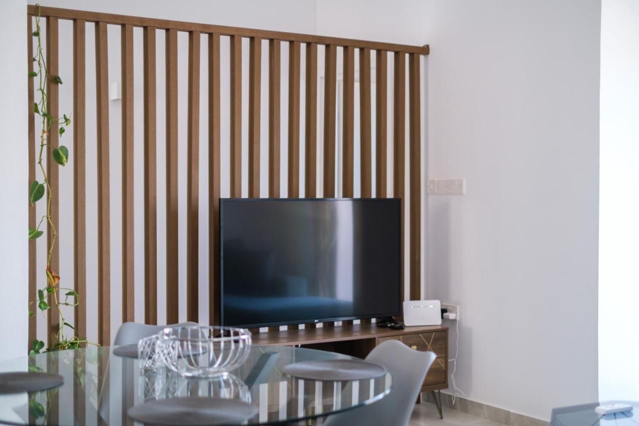 Royal Stay Luxury Homes パ フォス 部屋 写真