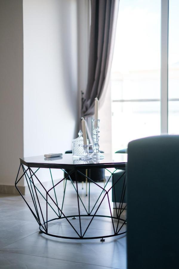 Royal Stay Luxury Homes パ フォス 部屋 写真