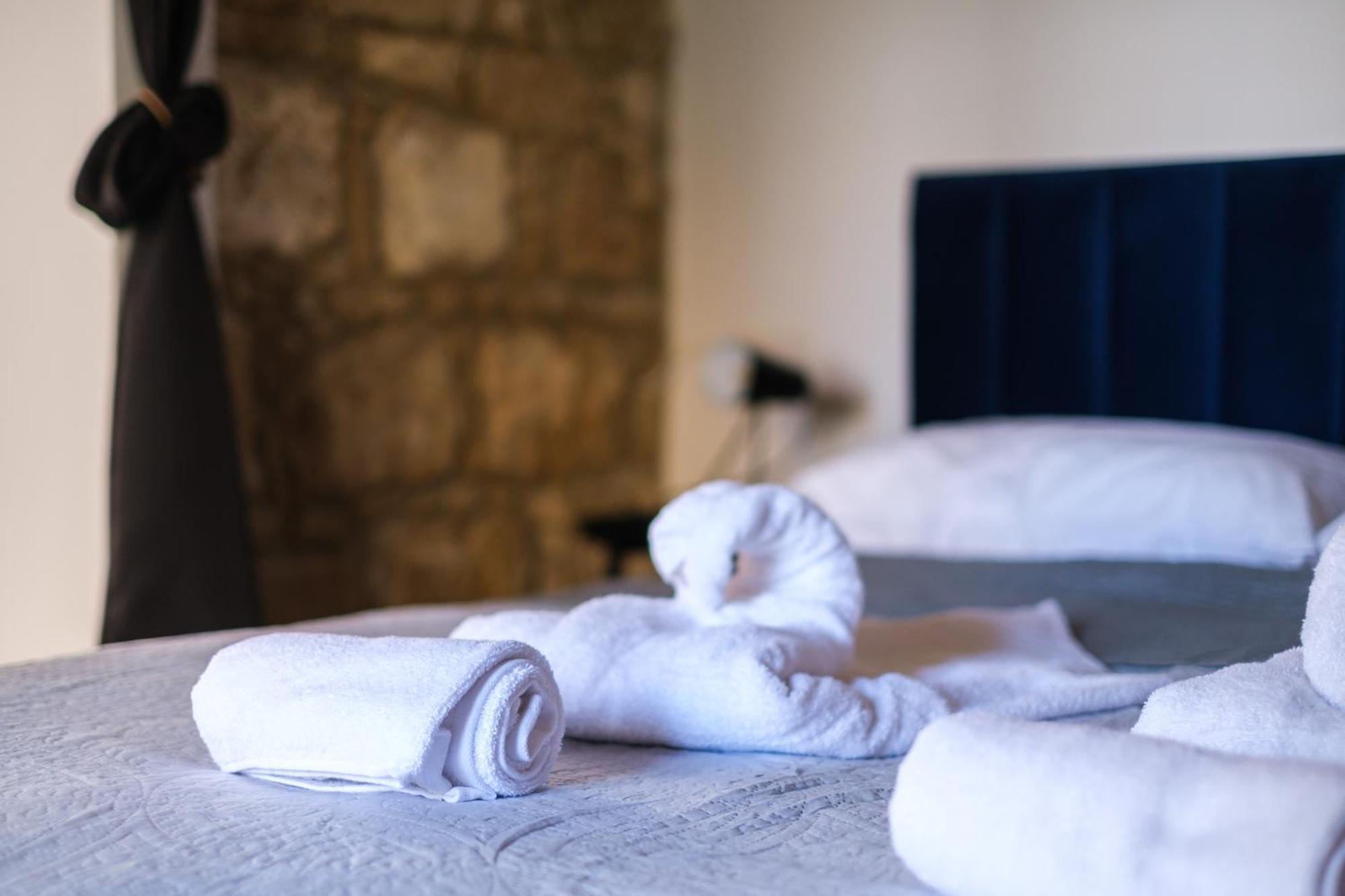 Royal Stay Luxury Homes パ フォス 部屋 写真