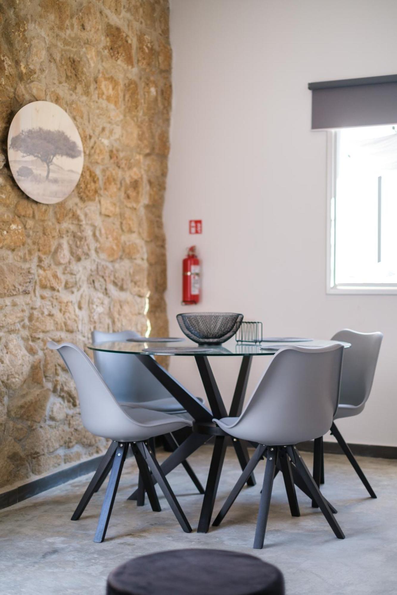 Royal Stay Luxury Homes パ フォス 部屋 写真
