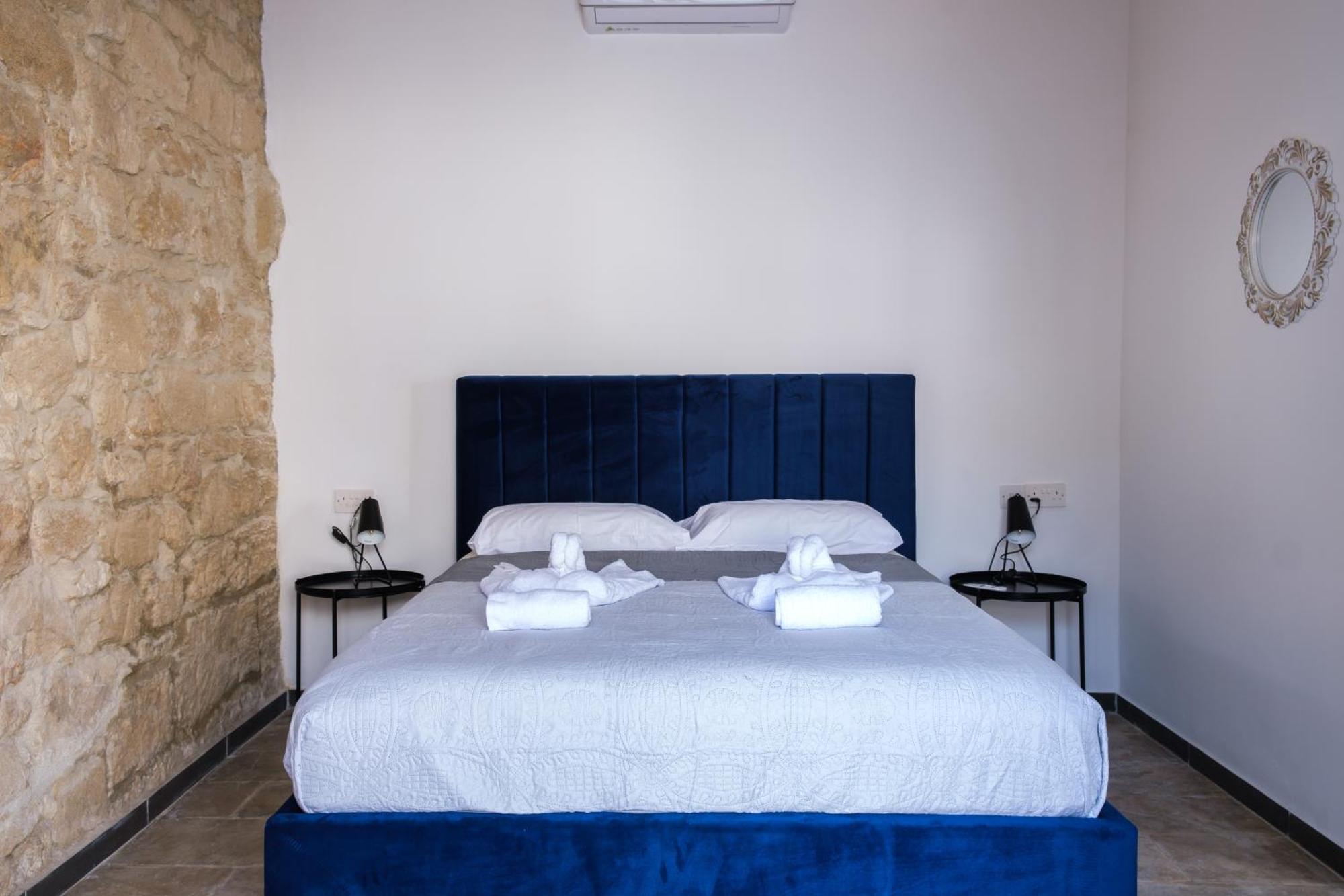 Royal Stay Luxury Homes パ フォス 部屋 写真