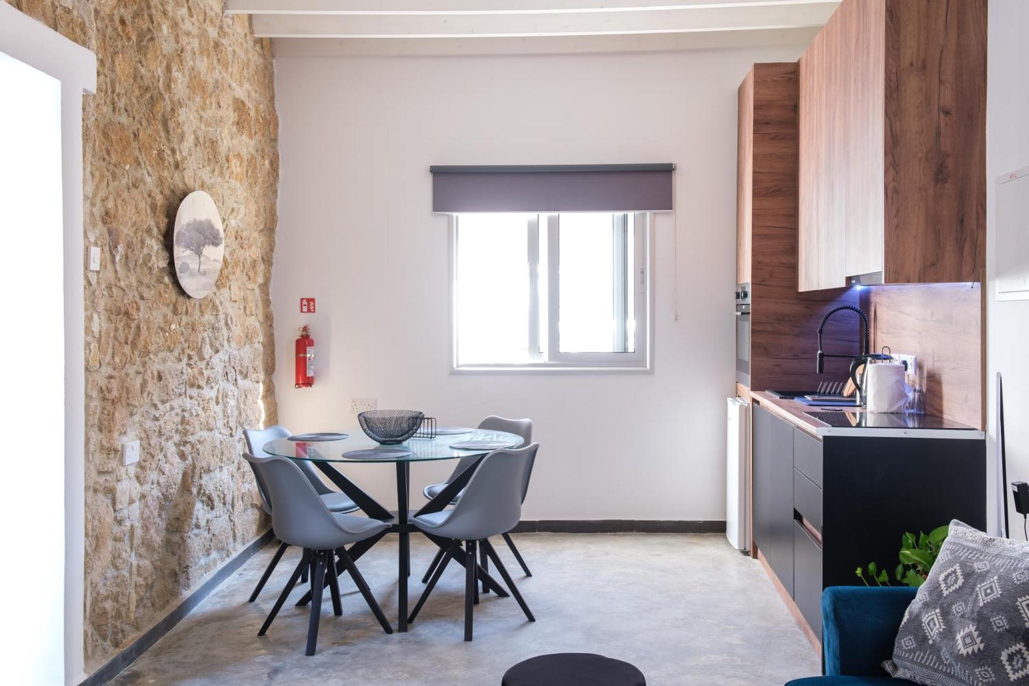 Royal Stay Luxury Homes パ フォス 部屋 写真