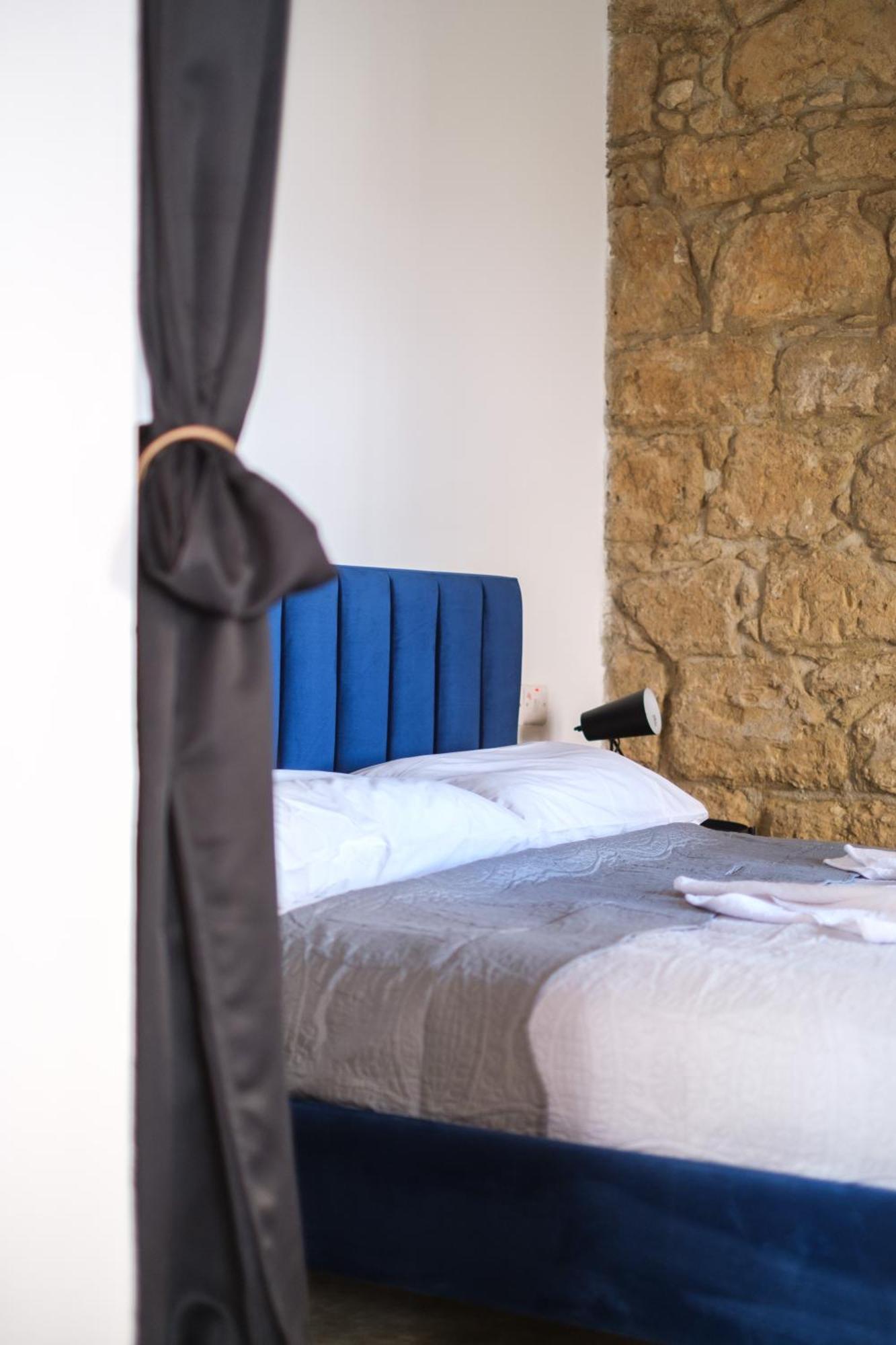 Royal Stay Luxury Homes パ フォス 部屋 写真